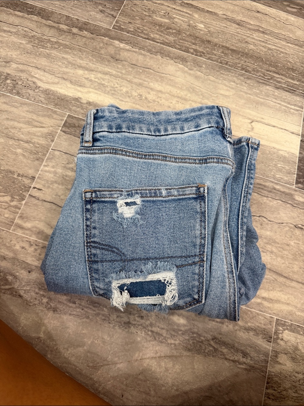 American Eagle Outfitters Light Blue High-Rise Distressed Jeans